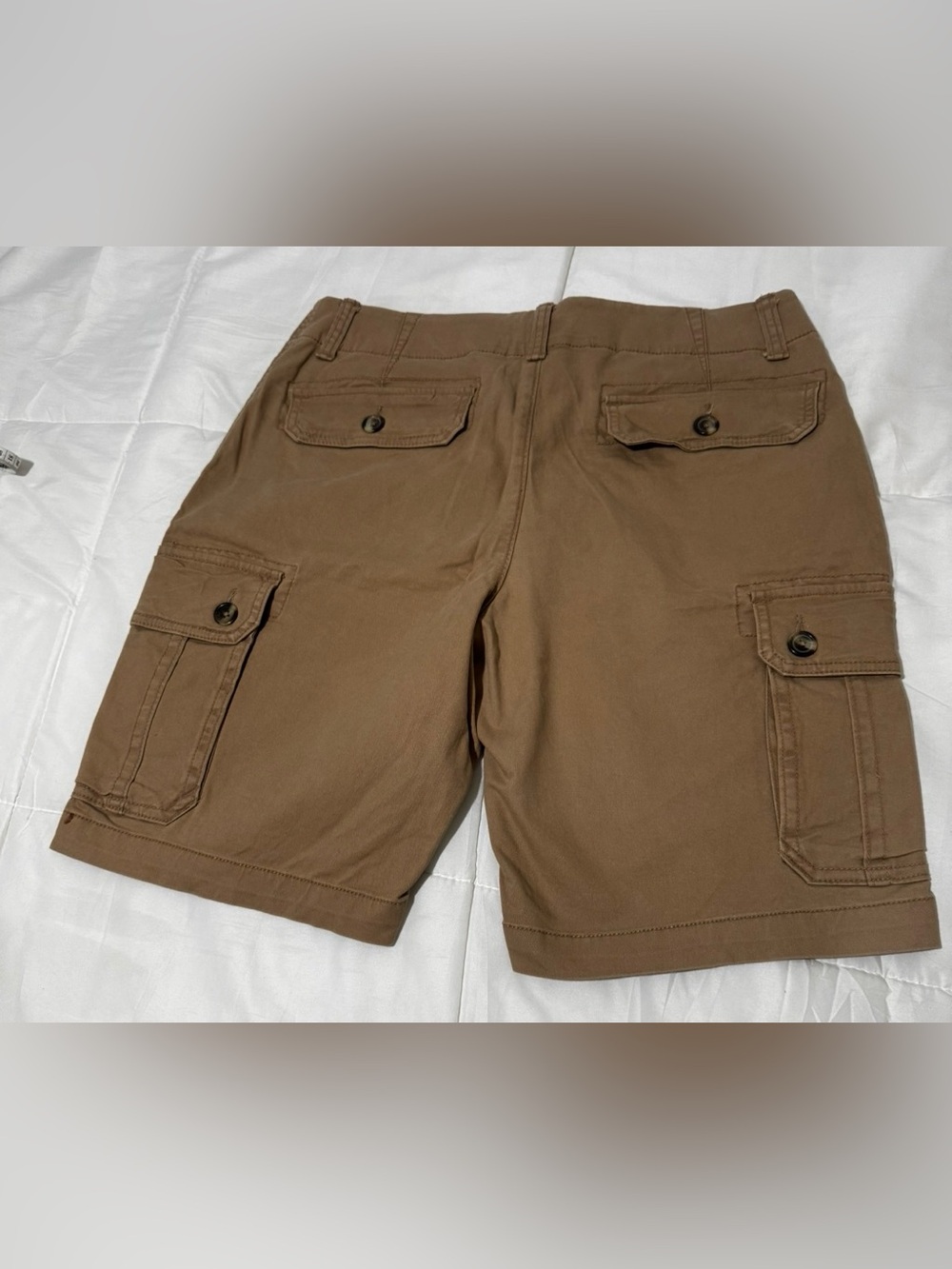 NWOT-Old Navy Men's Cargo Shorts in Tan.